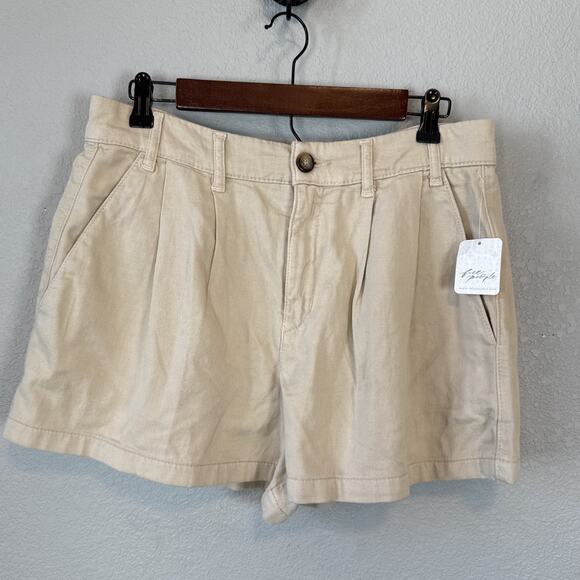 Free People Womens Billie Pleated Chino Shorts Size 6 Almond Milk Cotton Blend - Picture 2 of 8